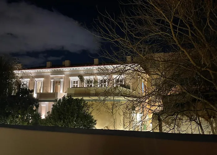Suite House Thission